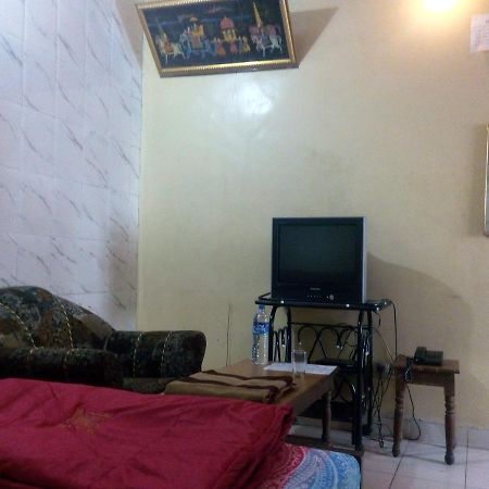 Hotel Om Palace - Couple Friendly & Local Id Accepted Jaipur Exteriör bild