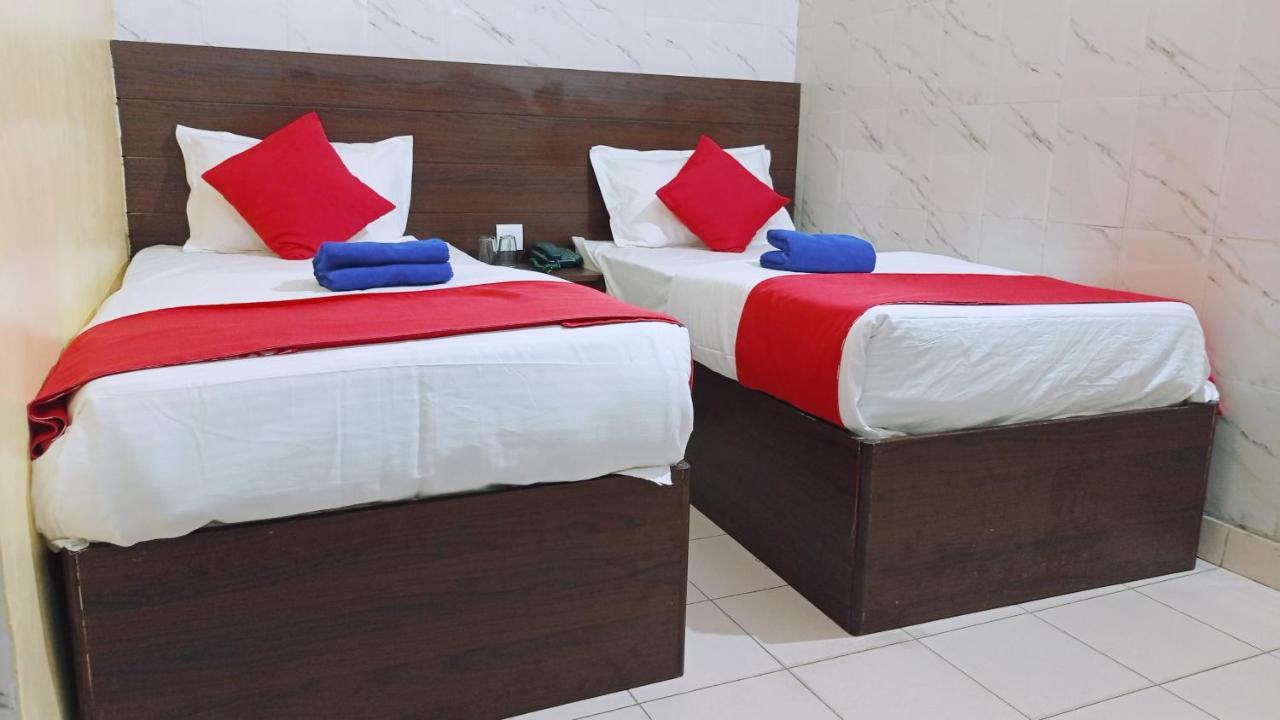 Hotel Om Palace - Couple Friendly & Local Id Accepted Jaipur Exteriör bild