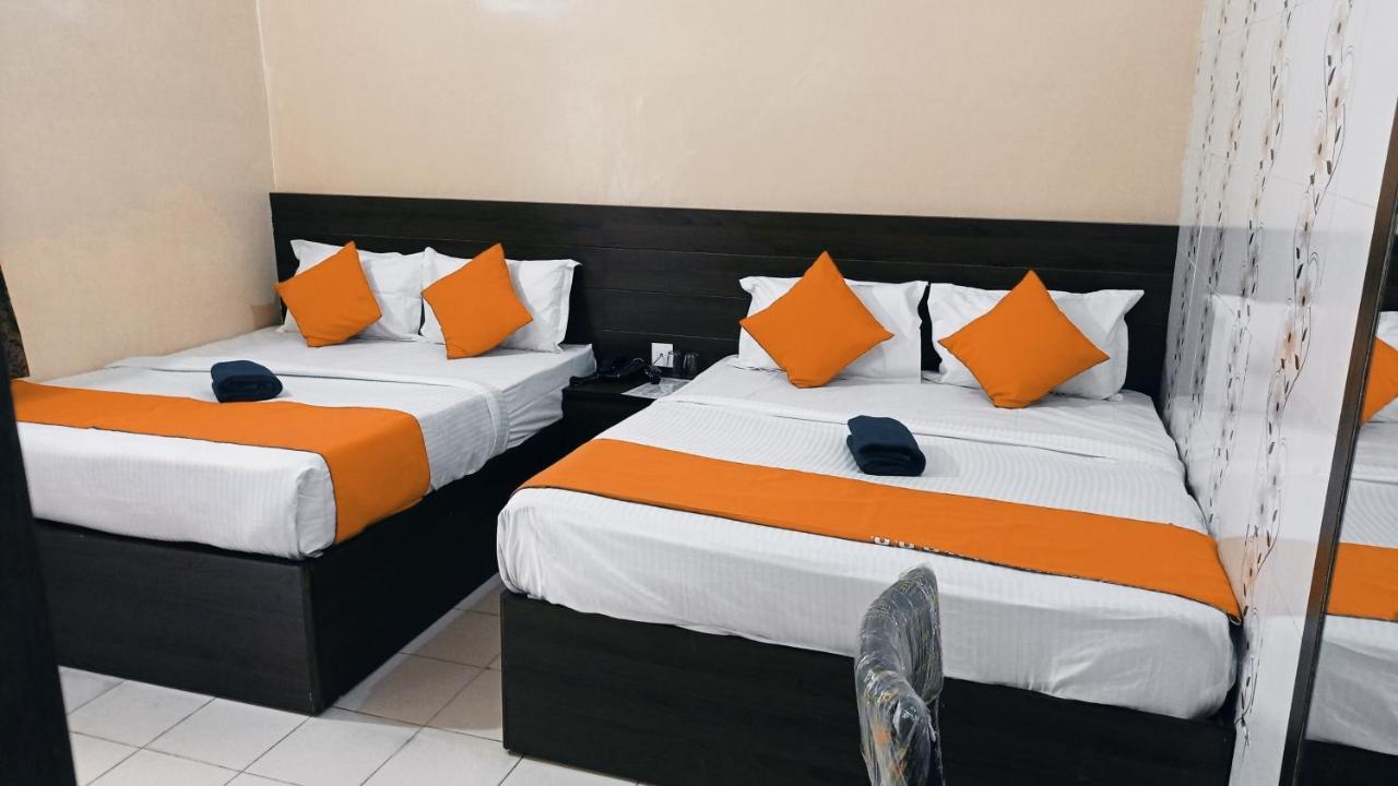 Hotel Om Palace - Couple Friendly & Local Id Accepted Jaipur Exteriör bild