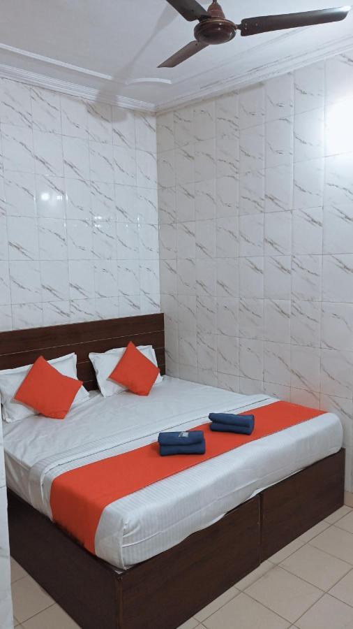 Hotel Om Palace - Couple Friendly & Local Id Accepted Jaipur Exteriör bild