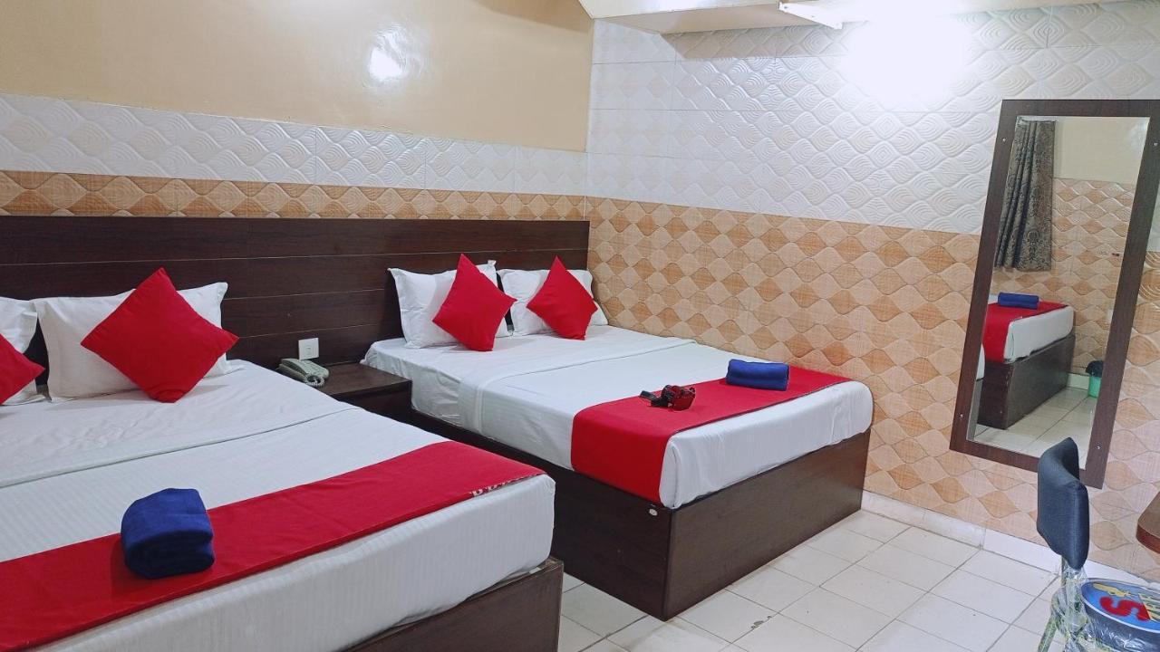 Hotel Om Palace - Couple Friendly & Local Id Accepted Jaipur Exteriör bild